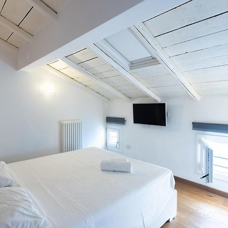 Asinelli, Bologna By Short Holidays Экстерьер фото