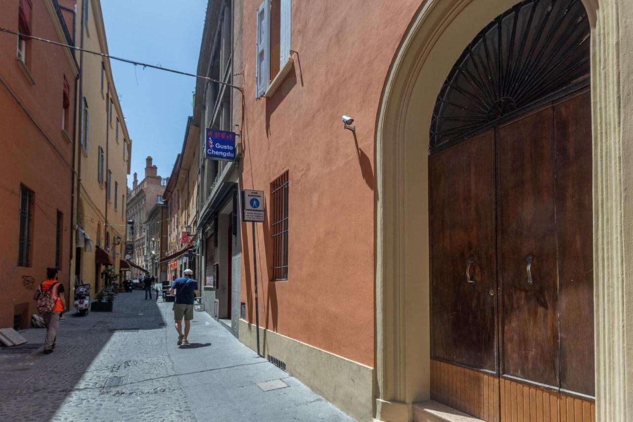 Asinelli, Bologna By Short Holidays Экстерьер фото
